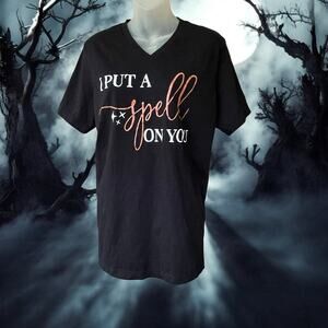 Halloween I Put a Spell On You T-shirt Witch Black V-neck Women Size Large